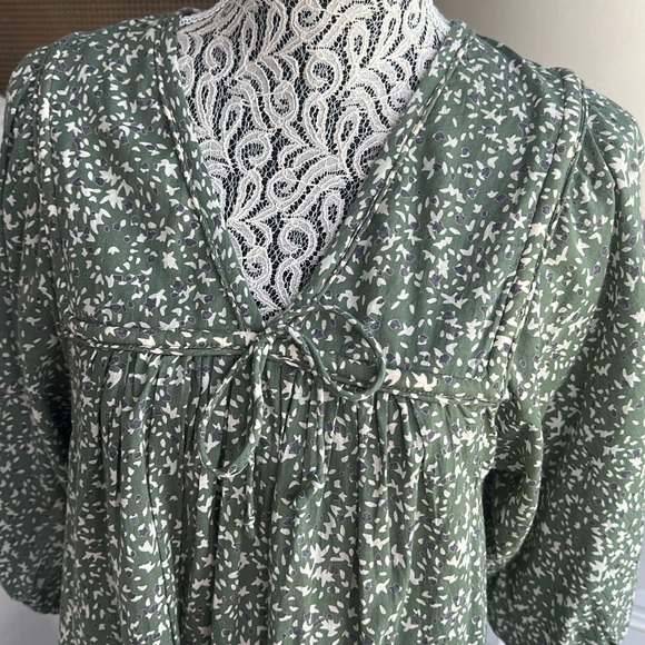 Mirth Belem Dress in Mint Field Flower - Picture 13 of 14